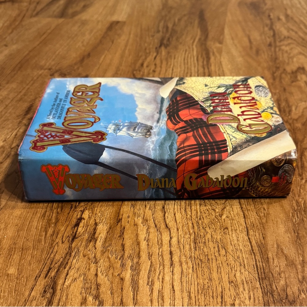 Voyager By Diana Gabaldon HC (1994) 1st Printing First Edition Rough - Picture 4 of 4